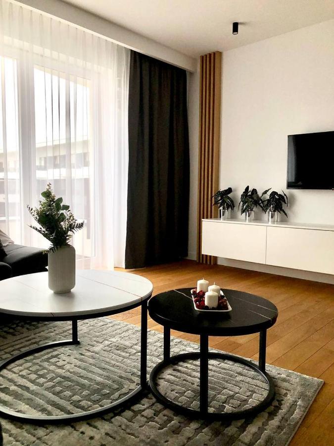 Apartaments Airport Okecie Premium Warsaw Luaran gambar