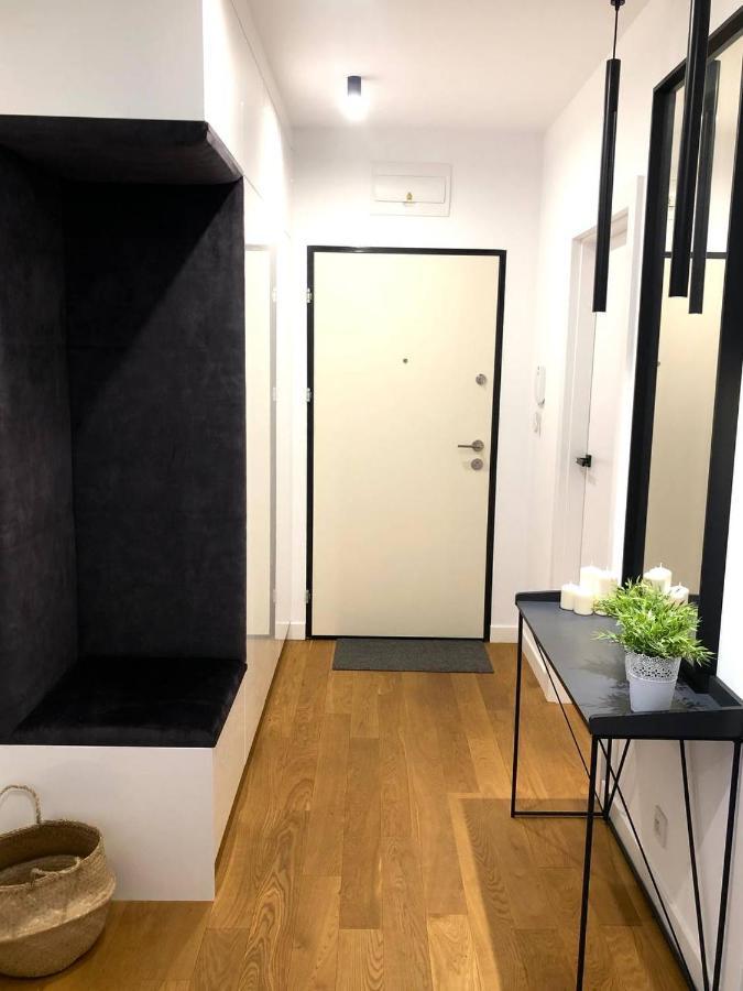 Apartaments Airport Okecie Premium Warsaw Luaran gambar